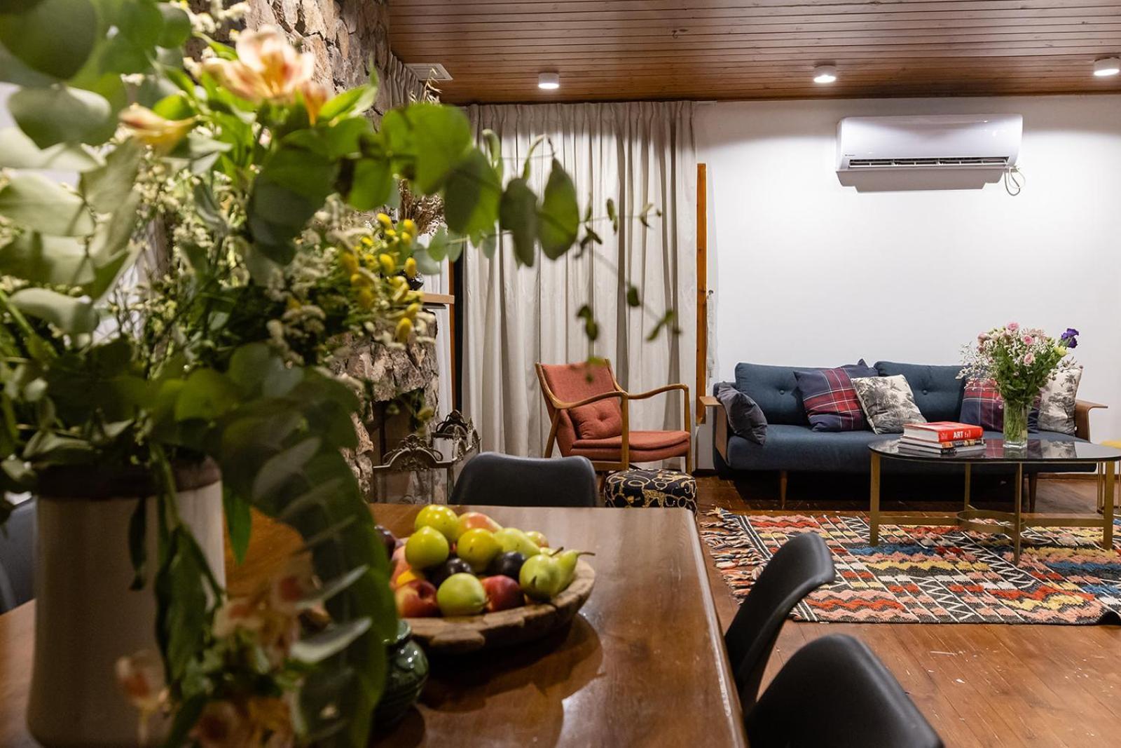 The House Rosh Pina - 2Brm With Pool Villa Bagian luar foto